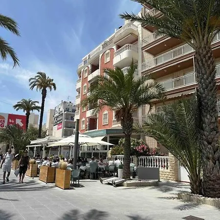 Torrevieja, 40 Seconds From The Beach 아파트 또레비에하
